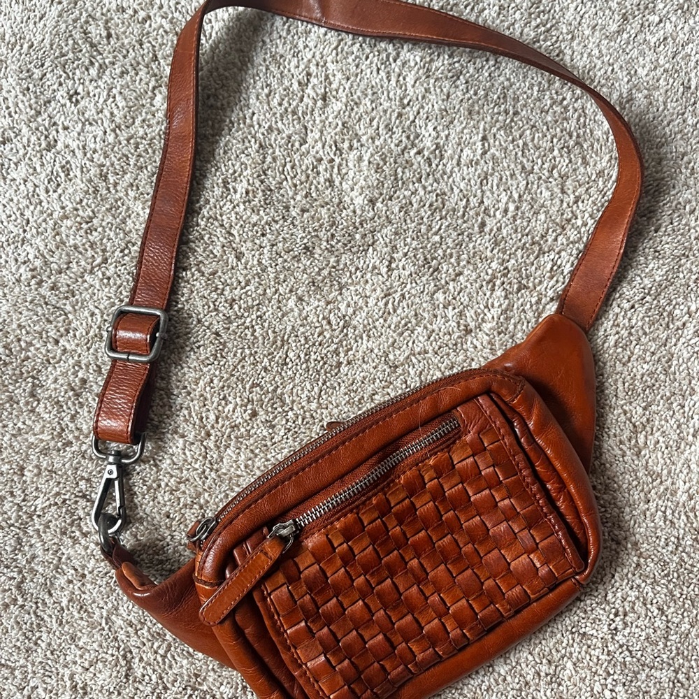 Anthropologie Villenca Holland Brown Leather Woven Bag